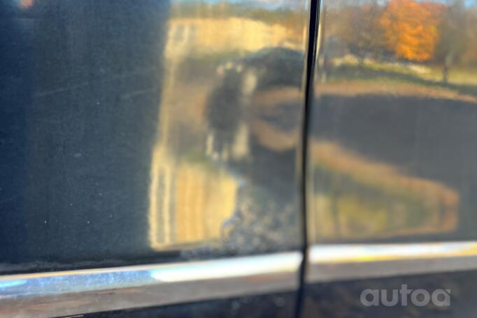 Volkswagen Passat B6 wagon 5-doors