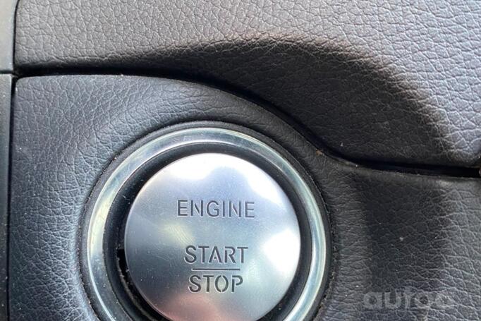 Mercedes-Benz C-Class W204/S204/C204 [restyling] Sedan 4-doors