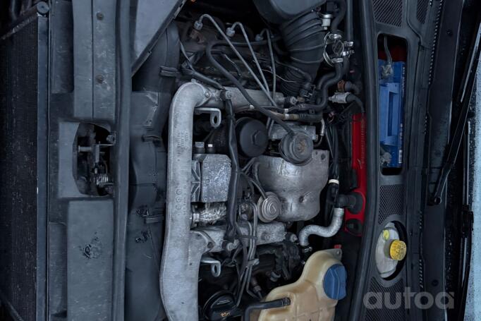 Audi A4 B5 [restyling] Avant wagon 5-doors