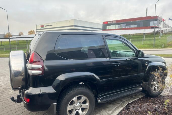 Toyota Land Cruiser Prado J120 SUV 3-doors