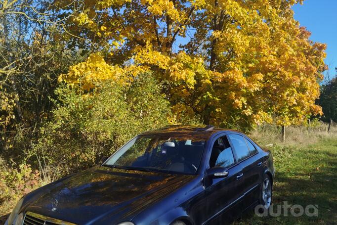 Mercedes-Benz E-Class W211 Sedan