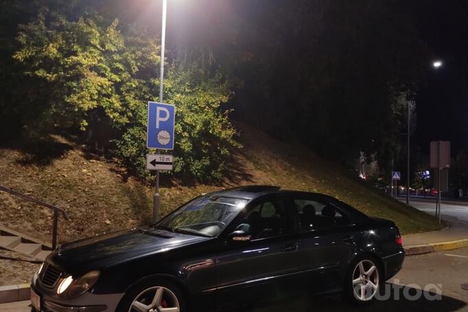 Mercedes-Benz E-Class W211 Sedan