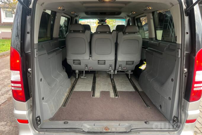 Mercedes-Benz Viano W639 Minivan