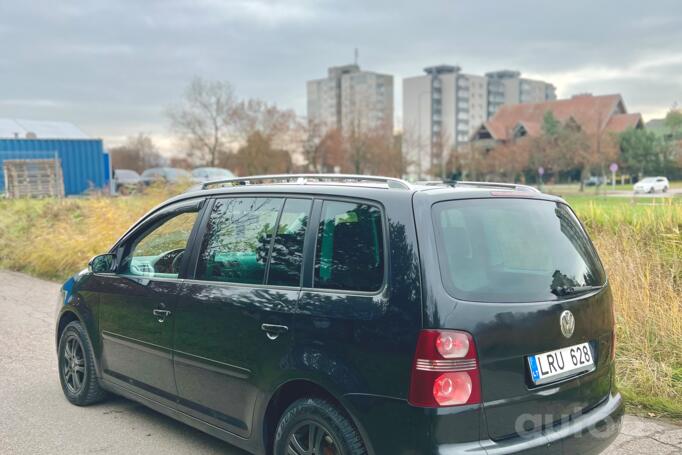 Volkswagen Touran 1 generation Minivan