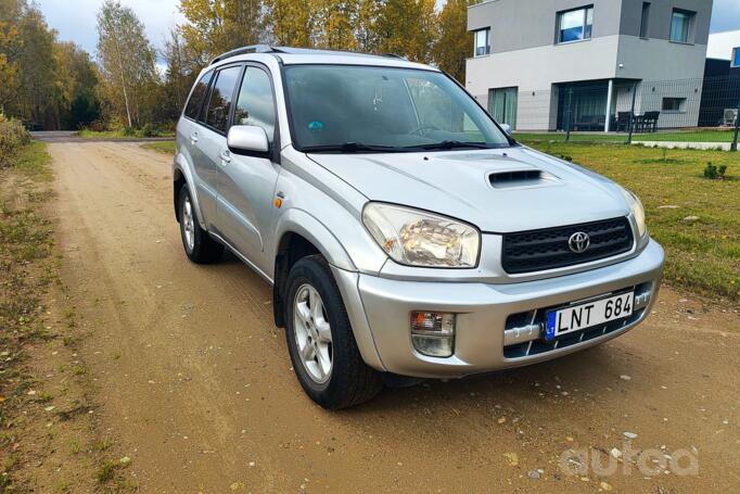 Toyota RAV 4 2 generation (XA20)
