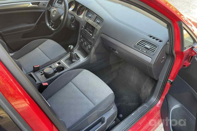 Volkswagen Golf 7 generation Hatchback 5-doors