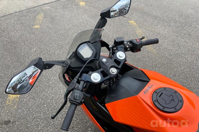 KTM RC