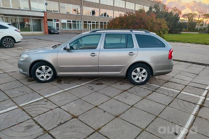 Skoda Octavia 2 generation [restyling] Combi wagon 5-doors