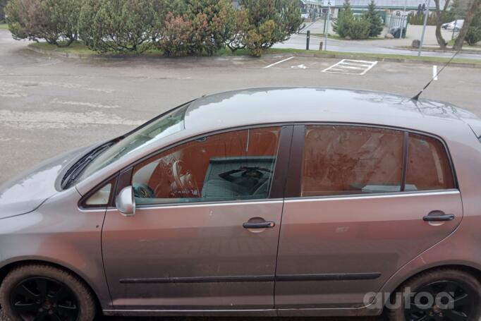 Volkswagen Golf Plus 1 generation