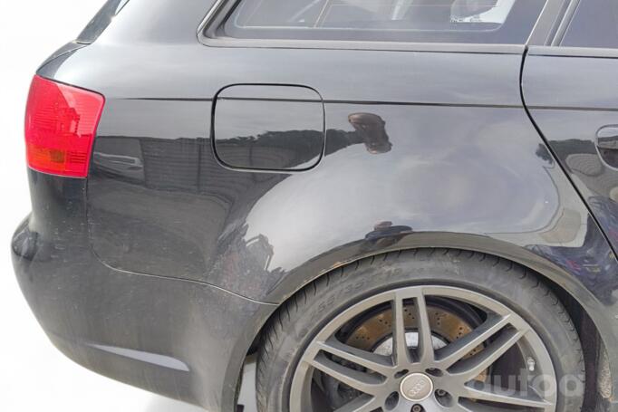 Audi RS 4 B7 Avant wagon 5-doors