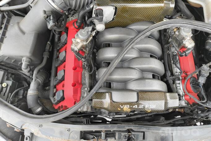 Audi RS 4 B7 Avant wagon 5-doors