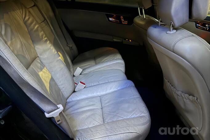 Mercedes-Benz S-Class W221 Sedan Long