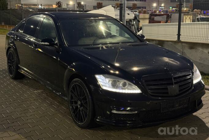Mercedes-Benz S-Class W221 Sedan Long