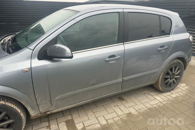 Opel Astra H Hatchback