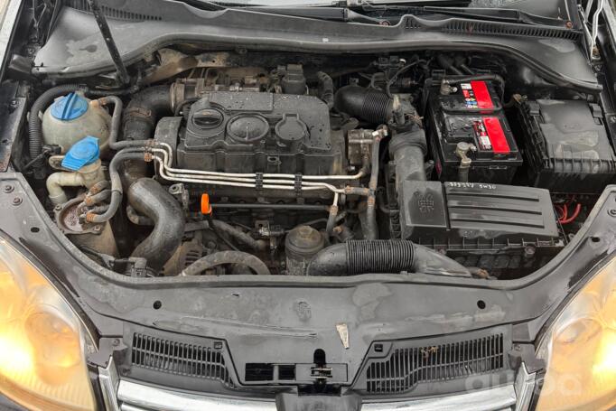 Volkswagen Jetta 5 generation Sedan 4-doors