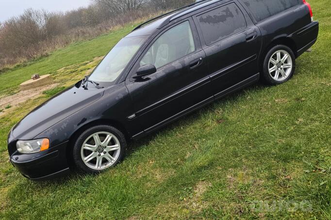Volvo V70 2 generation [restyling] wagon 5-doors