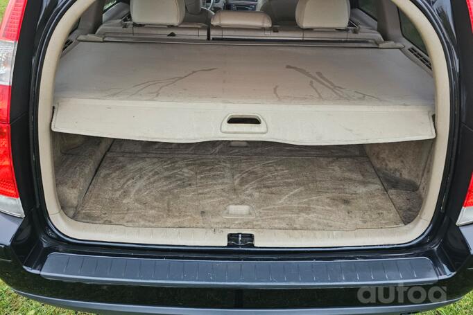 Volvo V70 2 generation [restyling] wagon 5-doors