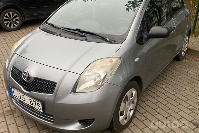 Toyota Yaris 2 generation