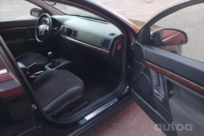 Opel Vectra C Sedan 4-doors