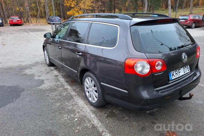Volkswagen Passat B6 wagon 5-doors