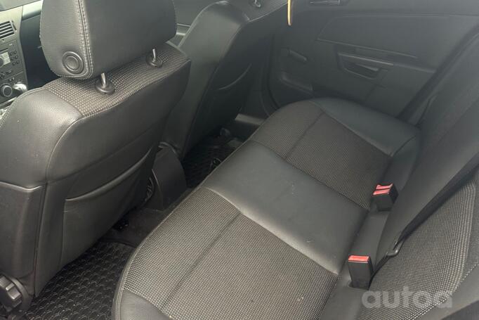 Opel Astra H Hatchback
