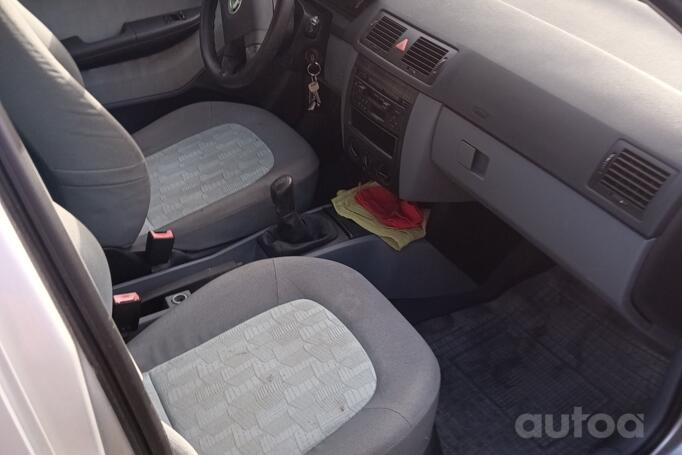 Skoda Fabia 6Y Hatchback 5-doors