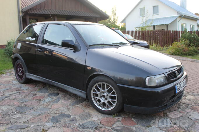 SEAT Ibiza 2 generation Hatchback 3-doors