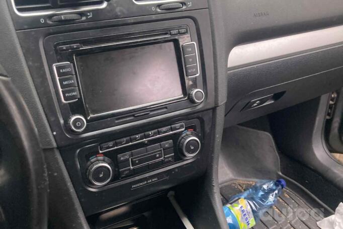 Volkswagen Golf 6 generation Hatchback 5-doors