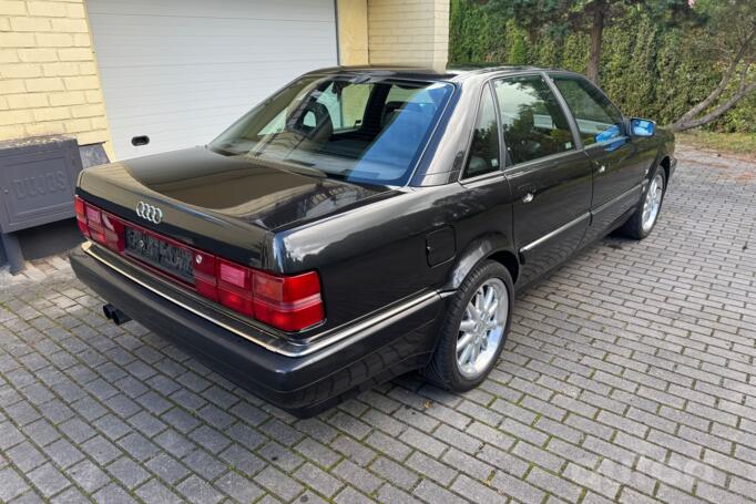 Audi V8 1 generation Sedan