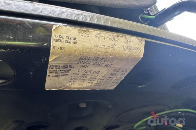 Audi V8 1 generation Sedan