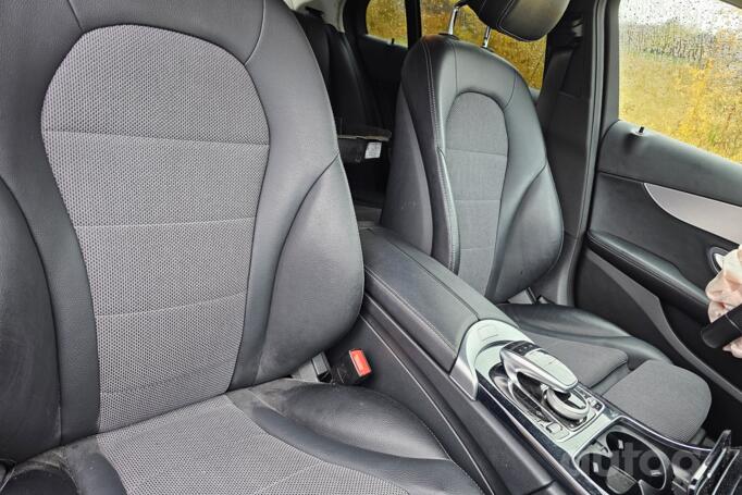 Mercedes-Benz C-Class W205/S205/C205 Sedan