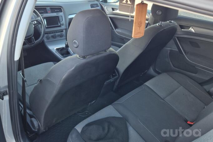 Volkswagen Golf 7 generation Variant wagon 5-doors