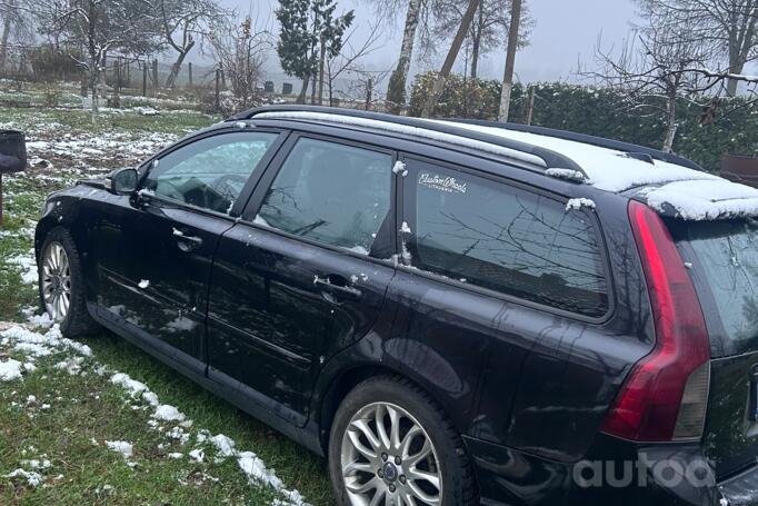 Volvo V50 1 generation [restyling]