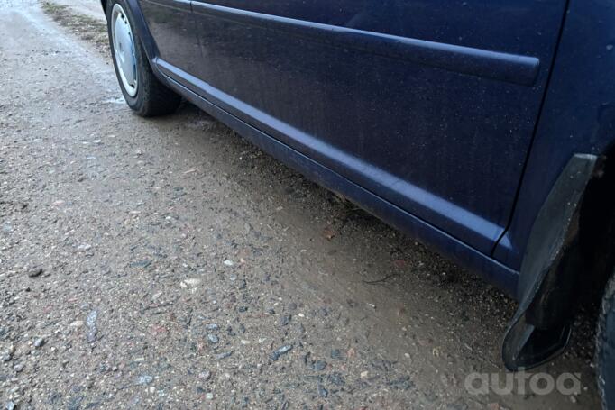 Volkswagen Golf 4 generation wagon