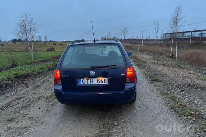 Volkswagen Golf 4 generation wagon