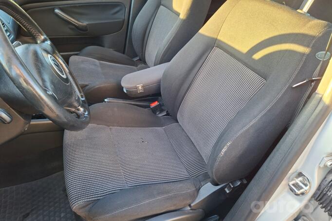 Volkswagen Golf 4 generation Hatchback 5-doors