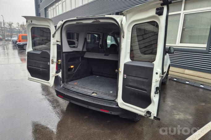 Fiat Doblo 2 generation [restyling] Minivan 5-doors