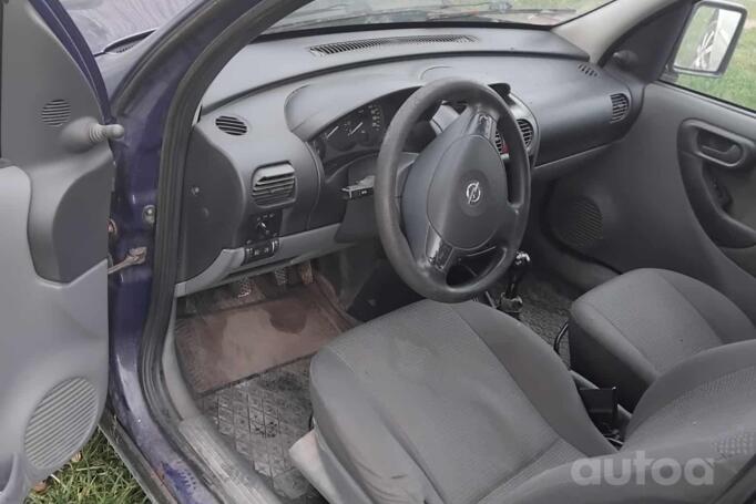 Opel Combo C Tour minivan