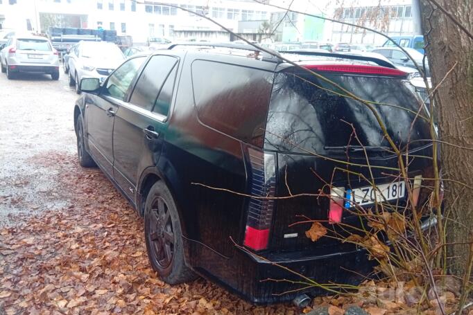 Cadillac SRX 1 generation Crossover