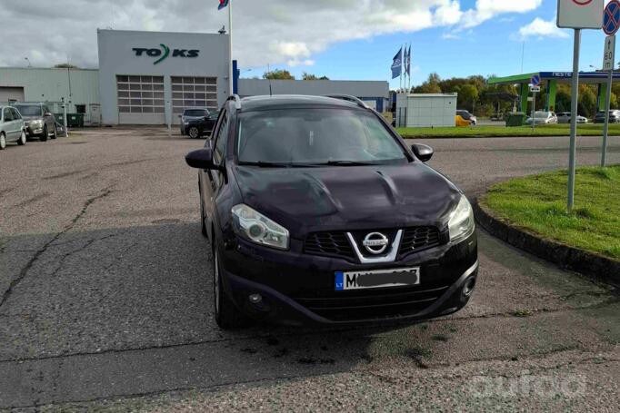Nissan Qashqai+2