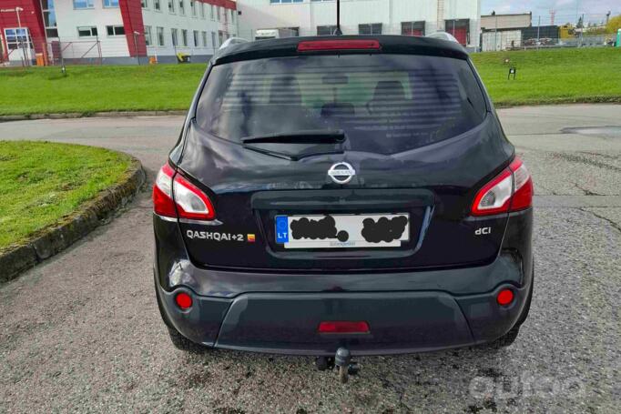 Nissan Qashqai+2