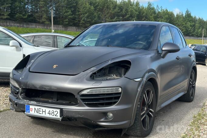 Porsche Cayenne 958 Crossover
