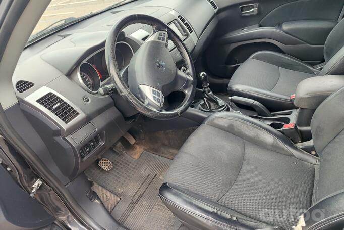 Peugeot 4007 1 generation Crossover