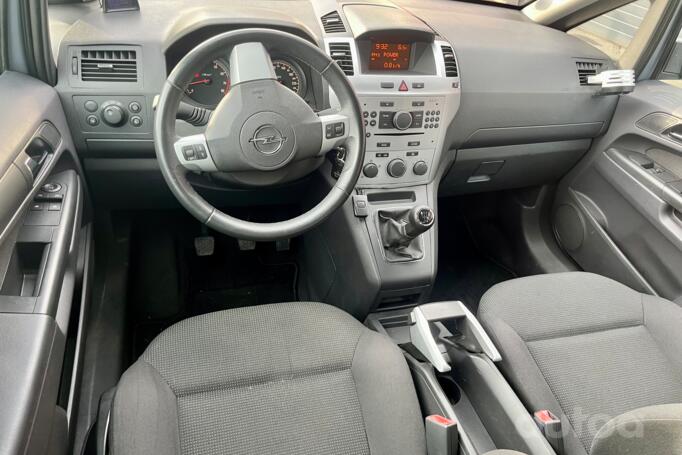 Opel Zafira B [restyling]