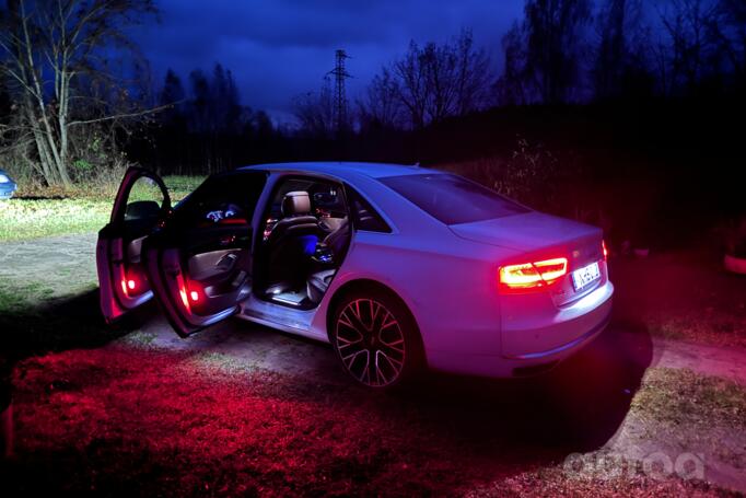 Audi A8 D4/4H Sedan