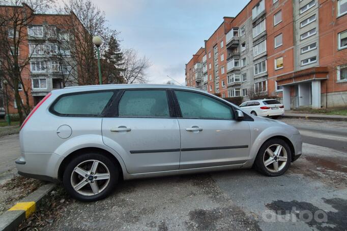 Ford Focus 2 generation wagon 5-doors