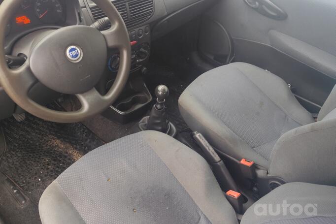 Fiat Punto 2 generation [restyling] Hatchback 3-doors