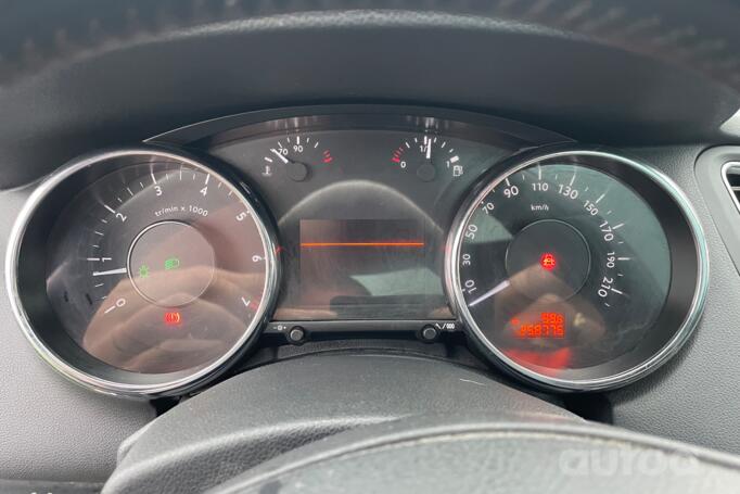 Peugeot 5008 1 generation Minivan