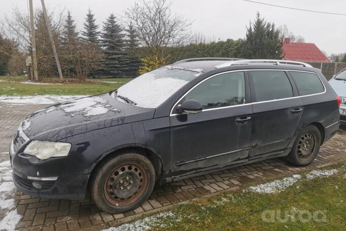 Volkswagen Passat B6 wagon 5-doors