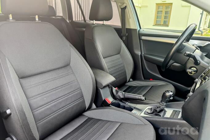 Skoda Octavia 3 generation [restyling] Combi wagon 5-doors